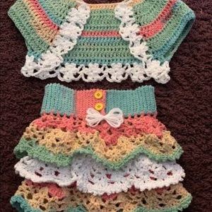 Size 2 t. Skirt and matching bolero.